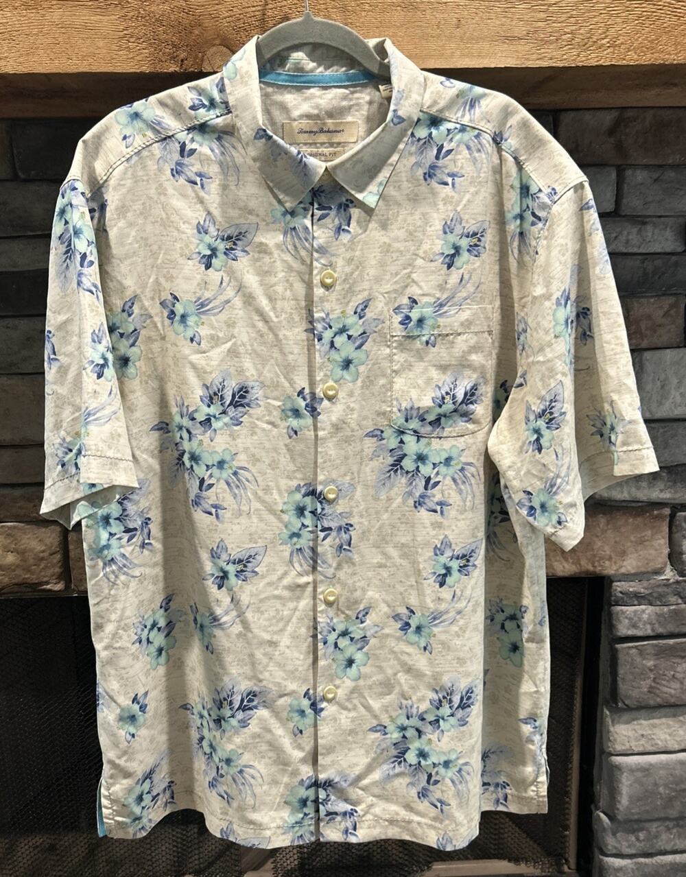 Men’s TOMMY BAHAMA Silk Floral Original Fit Short Sleeve Button Shirt Size L *B3